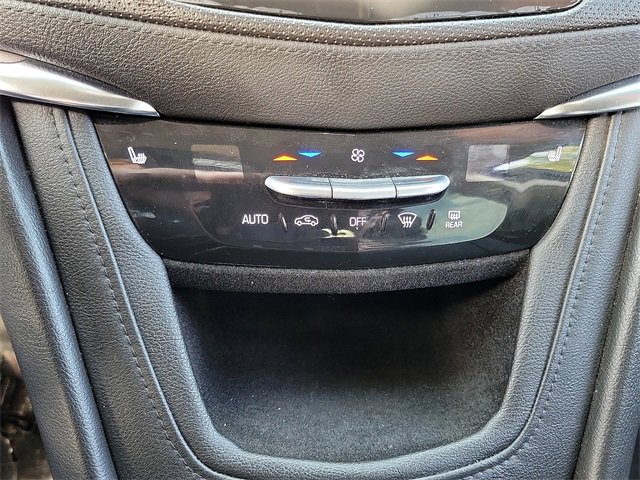 Used 2017 Cadillac XT5 Luxury w/ Driver Awareness Package image 16