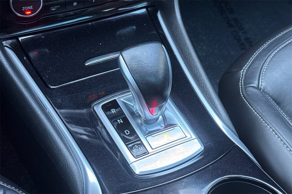 Used 2017 INFINITI QX30 Premium w/ Navigation Package image 20