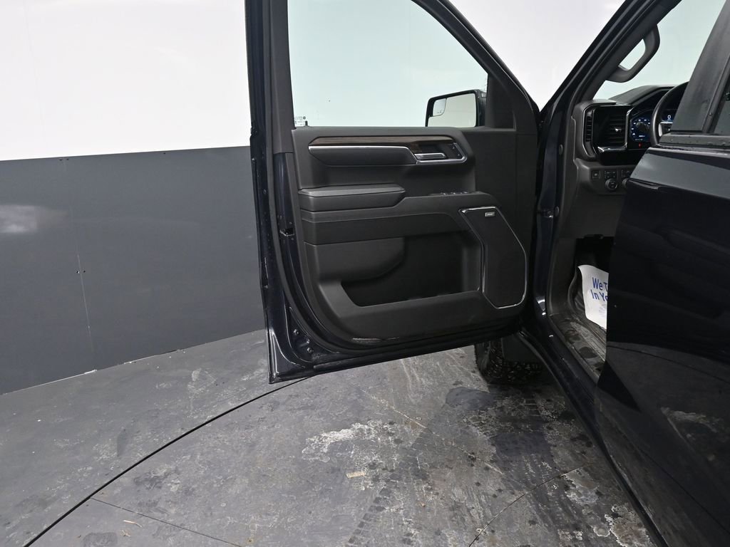 Used 2024 Chevrolet Silverado 1500 LT Trail Boss w/ Convenience Package II image 26