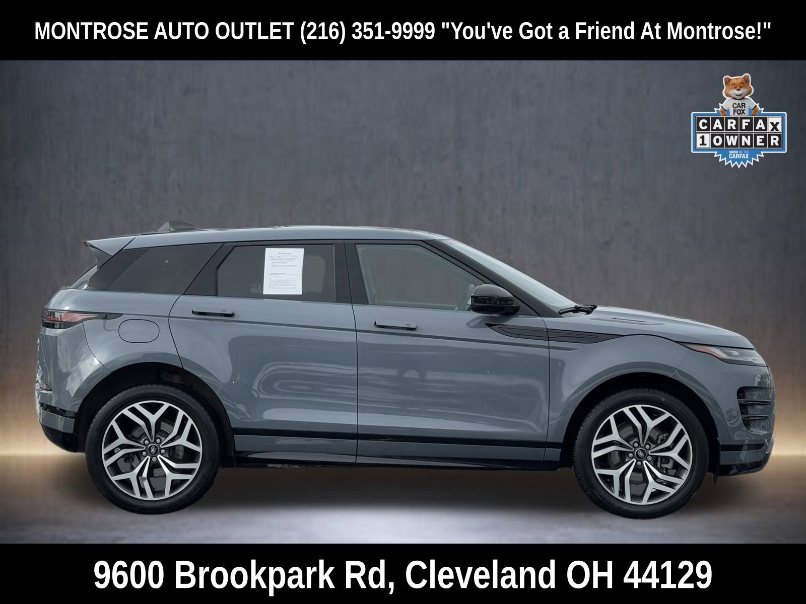 Used 2023 Land Rover Range Rover Evoque R-Dynamic SE image 3