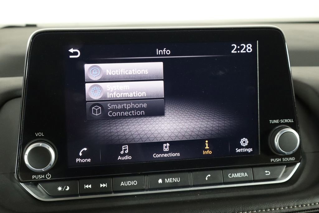 Used 2025 Nissan Rogue S image 34