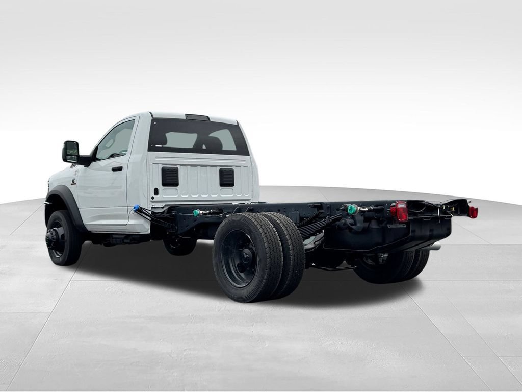 New 2026 RAM 5500 Tradesman AWD/4WD image 5