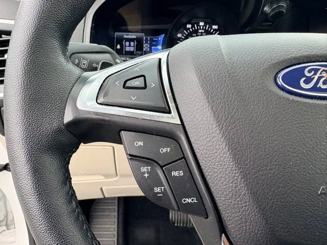 Used 2023 Ford Edge Titanium w/ Class II Trailer Tow Package AWD/4WD image 25