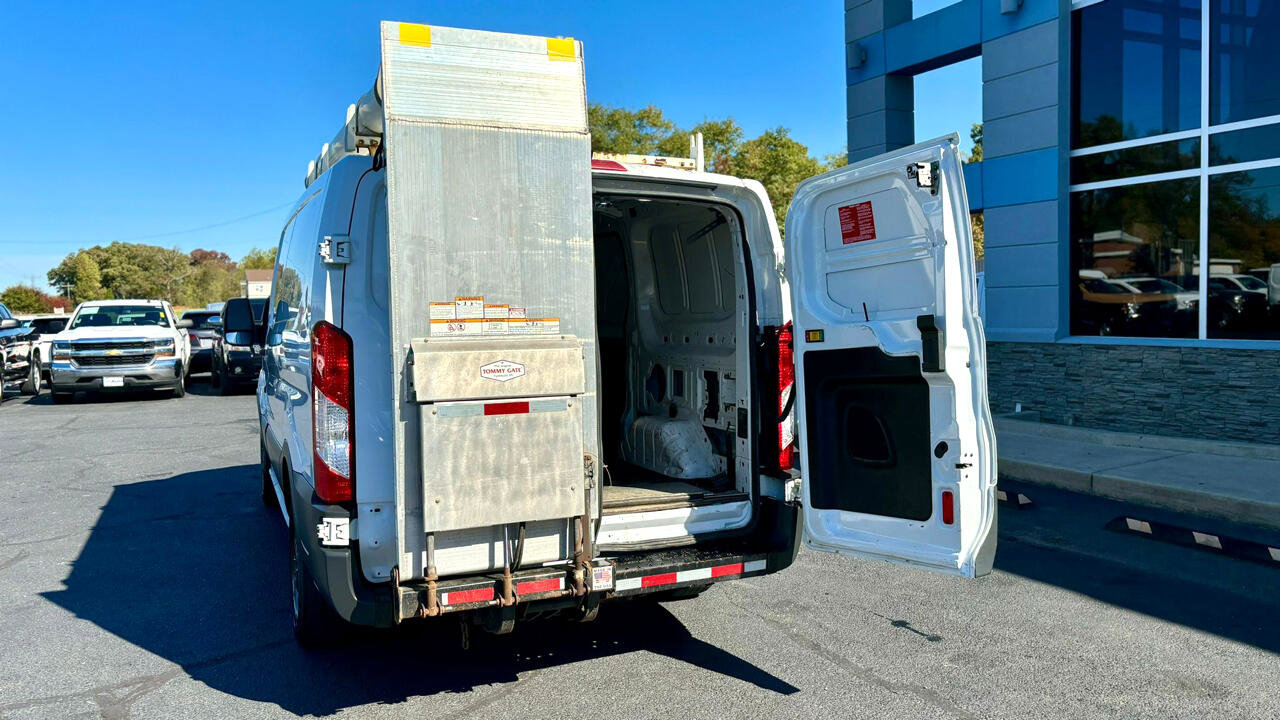 Used 2018 Ford Transit 250 130 Low Roof image 10