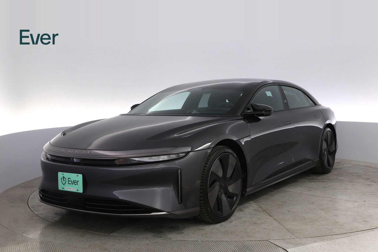 Used 2024 Lucid Air Touring image 2