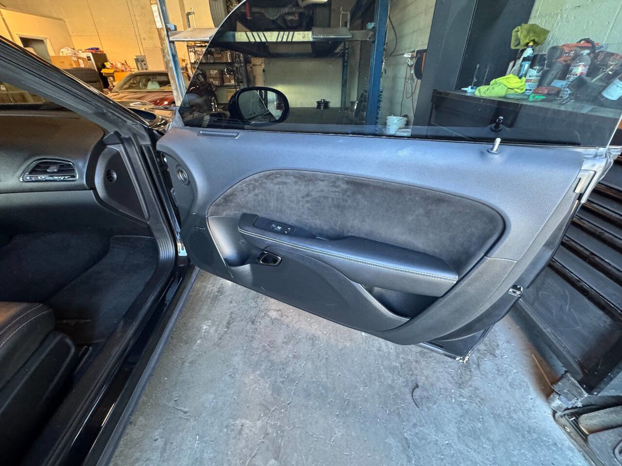 Used 2016 Dodge Challenger SRT Hellcat image 32