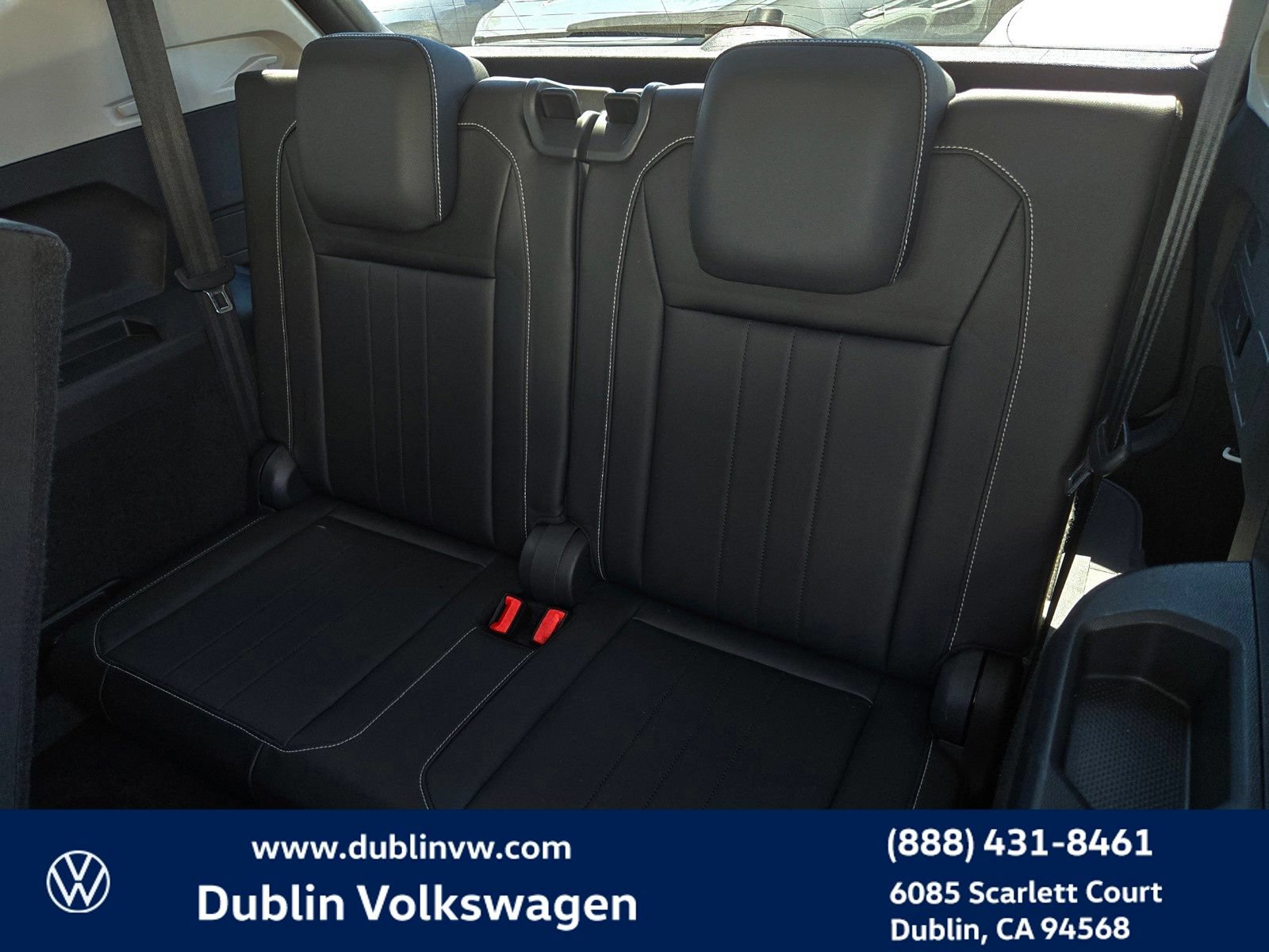 Used 2023 Volkswagen Tiguan SE FWD image 23
