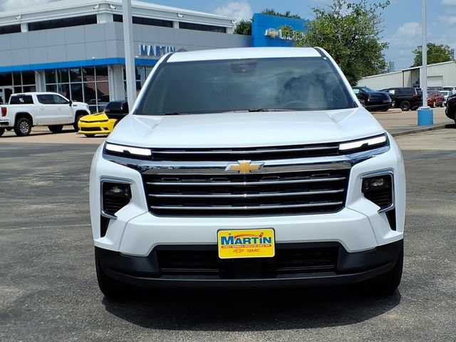 New 2026 Chevrolet Traverse LT w/ Driver Confidence Package FWD image 2