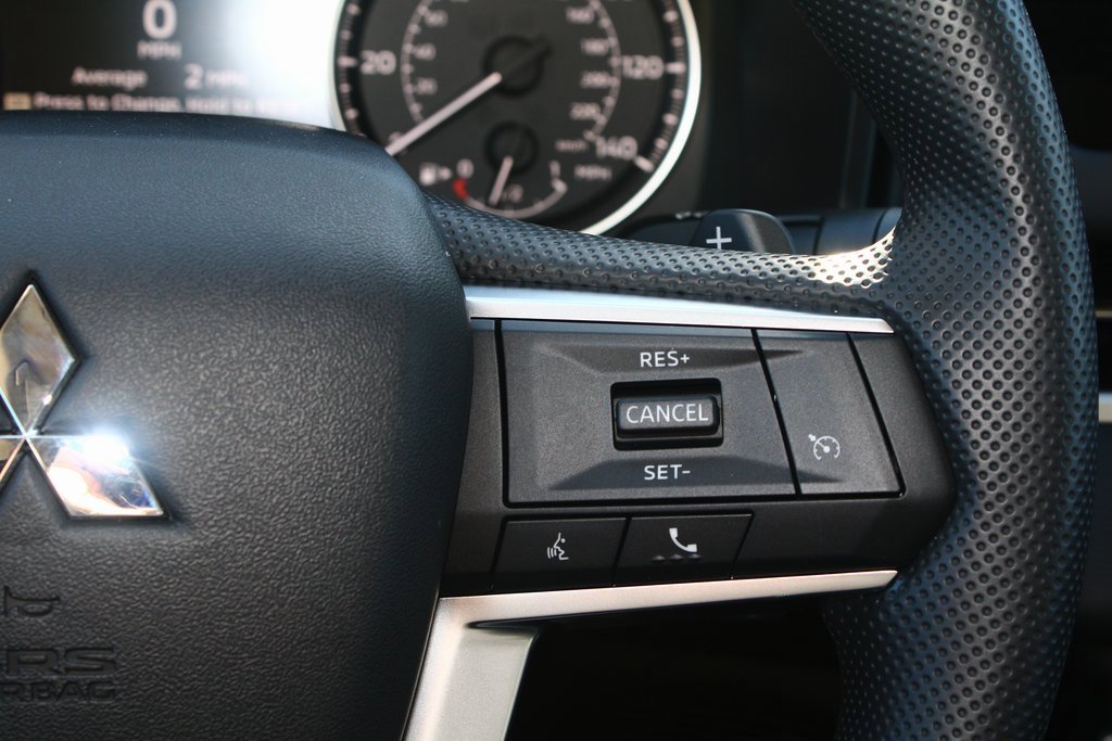 New 2026 Mitsubishi Outlander ES image 15