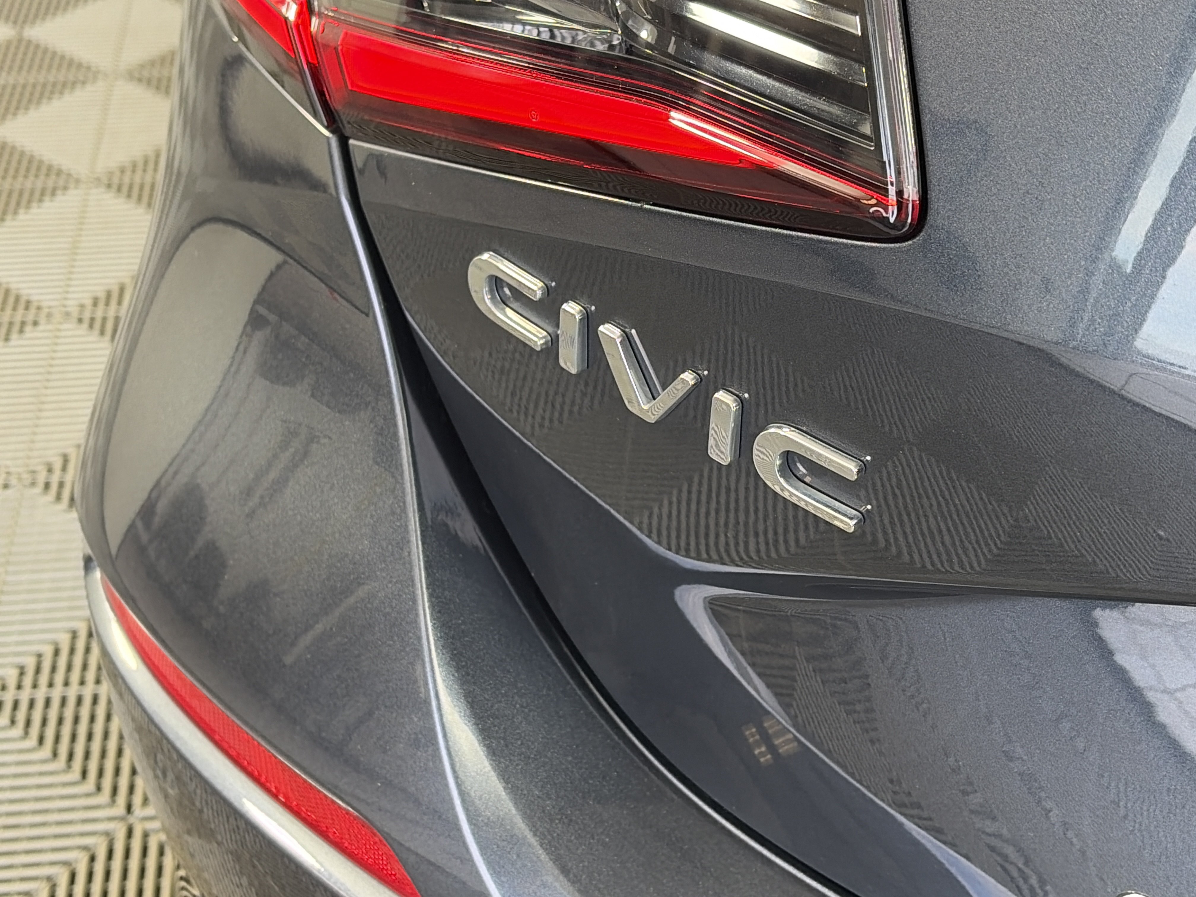 Used 2022 Honda Civic Sport Touring image 15