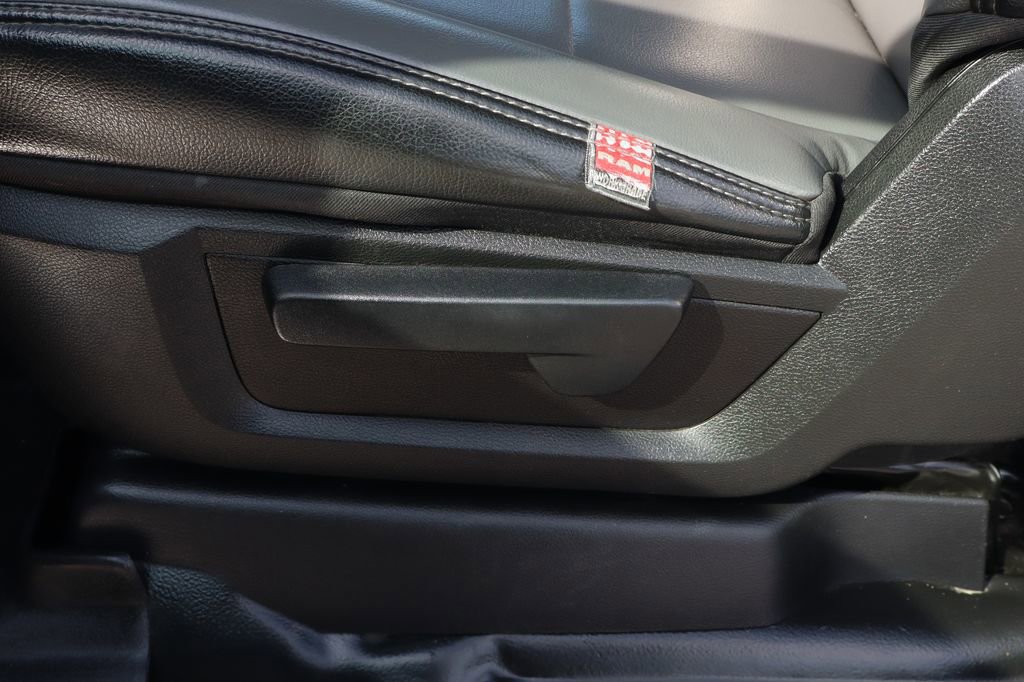 Used 2022 RAM 5500 Tradesman image 18