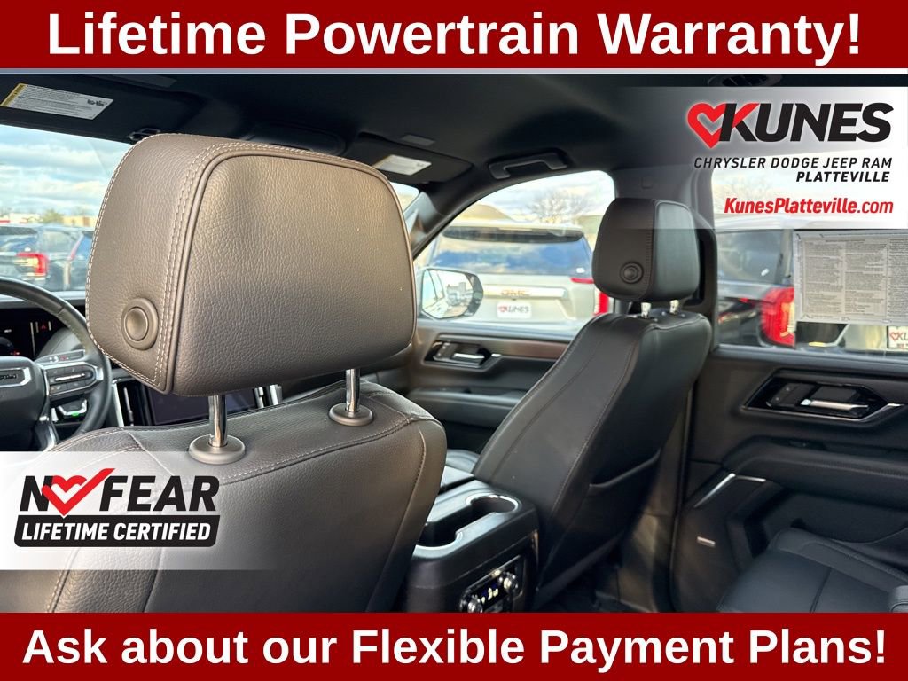 Used 2025 GMC Yukon XL Denali AWD/4WD image 24