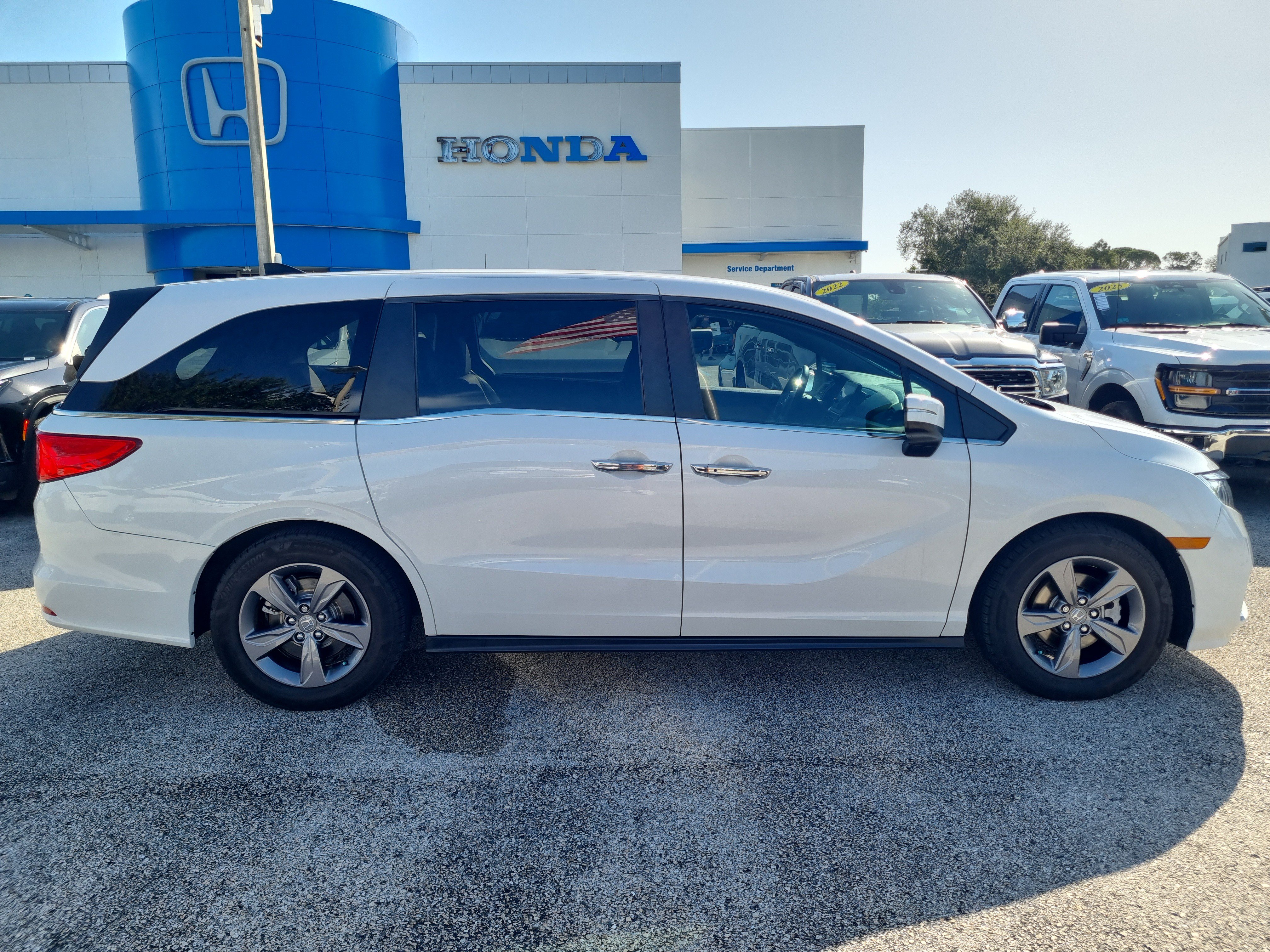 Used 2023 Honda Odyssey EX image 8