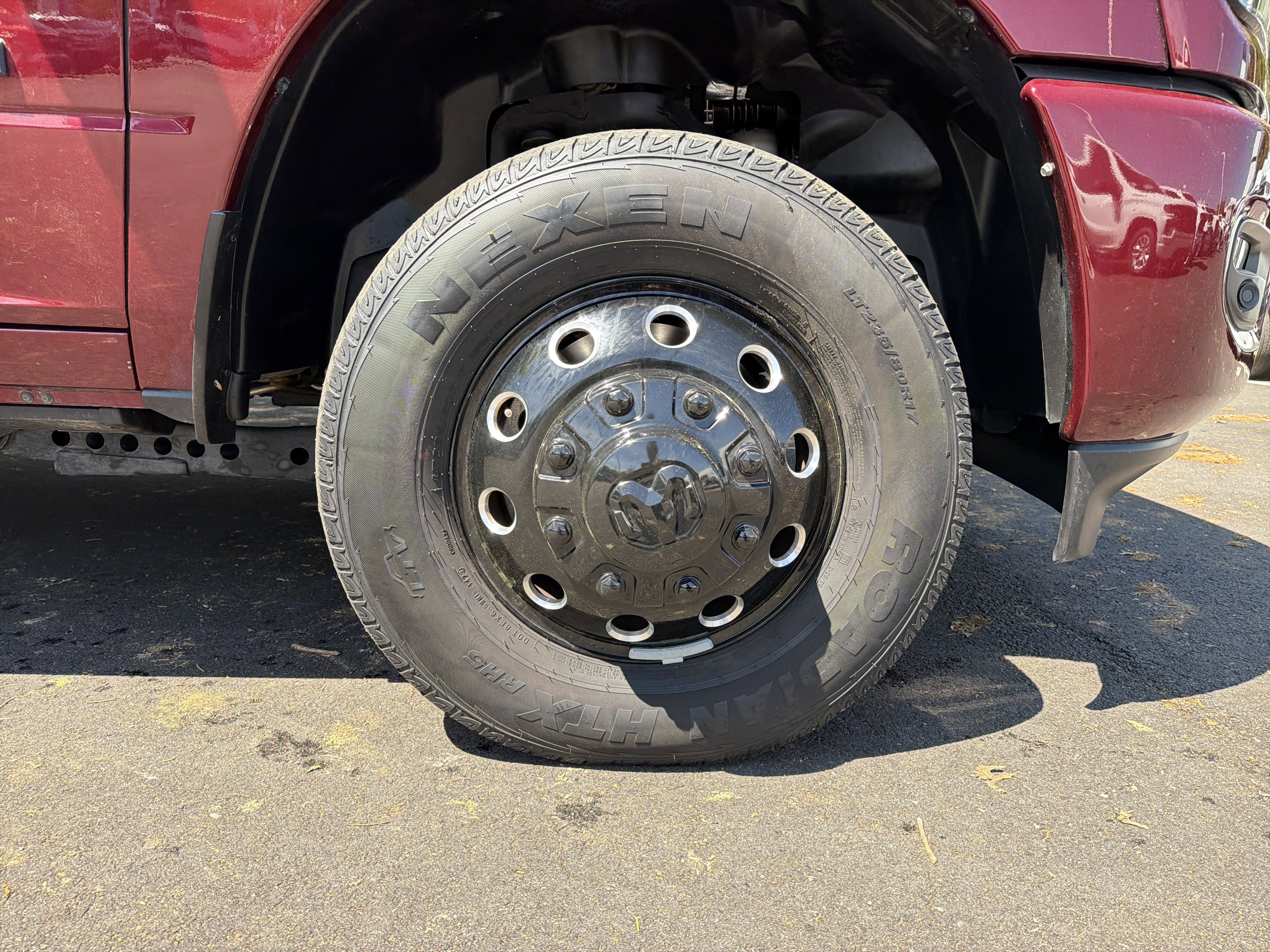 Used 2024 RAM 3500 Laramie w/ Night Edition image 13