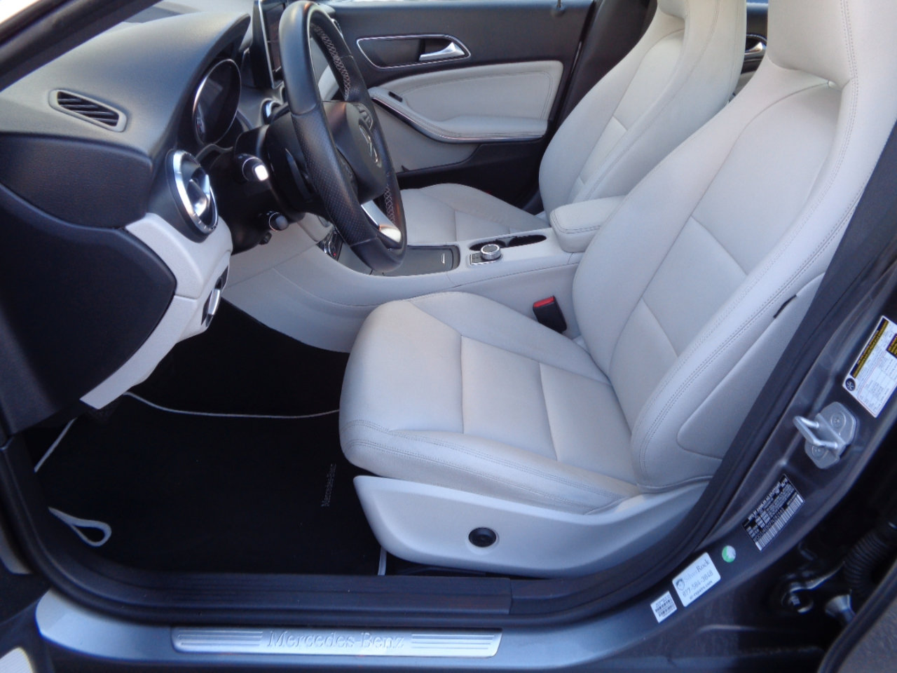 Used 2015 Mercedes-Benz CLA 250 image 20