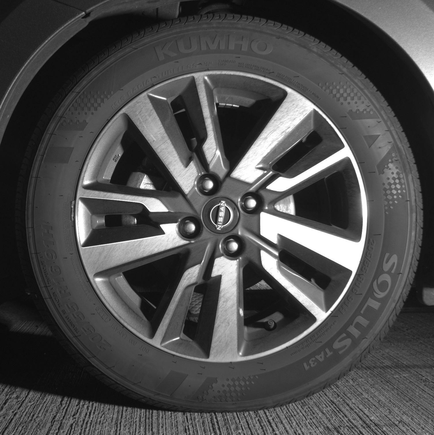 Used 2025 Nissan Versa SV image 12