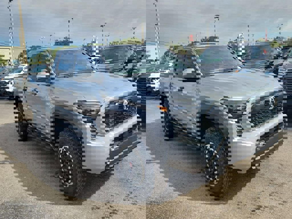 New 2025 Toyota Tacoma TRD Off-Road w/ TRD Off Road Premium Package image 2