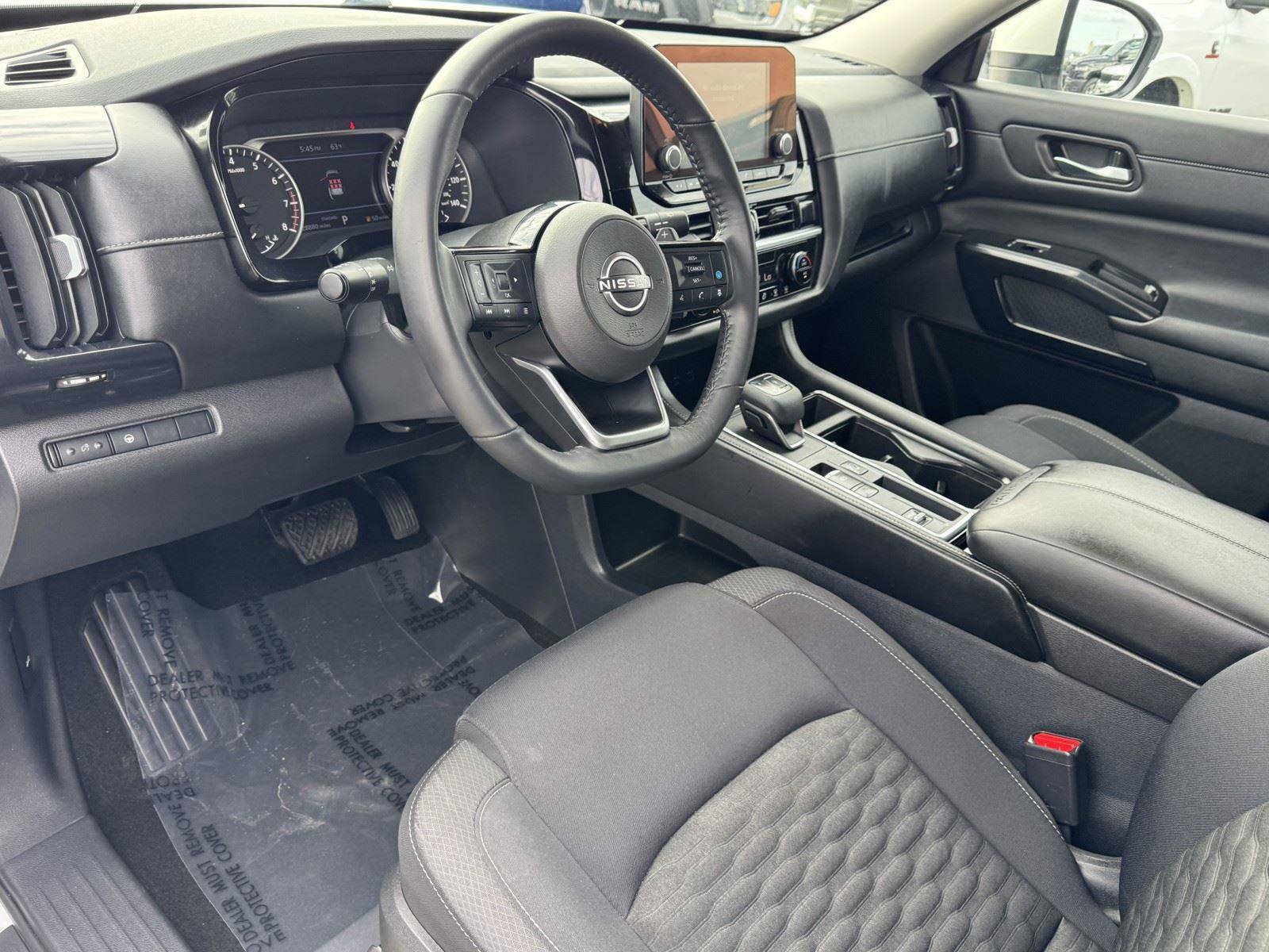 Used 2022 Nissan Pathfinder SV FWD image 19