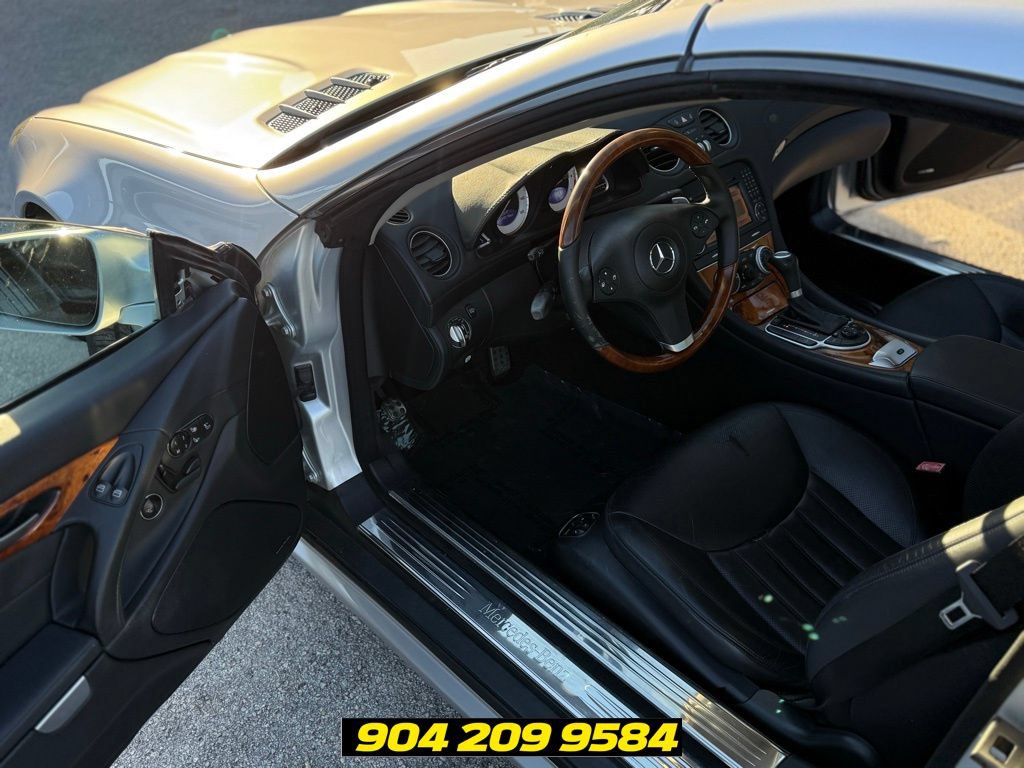 Used 2009 Mercedes-Benz SL 550 image 16