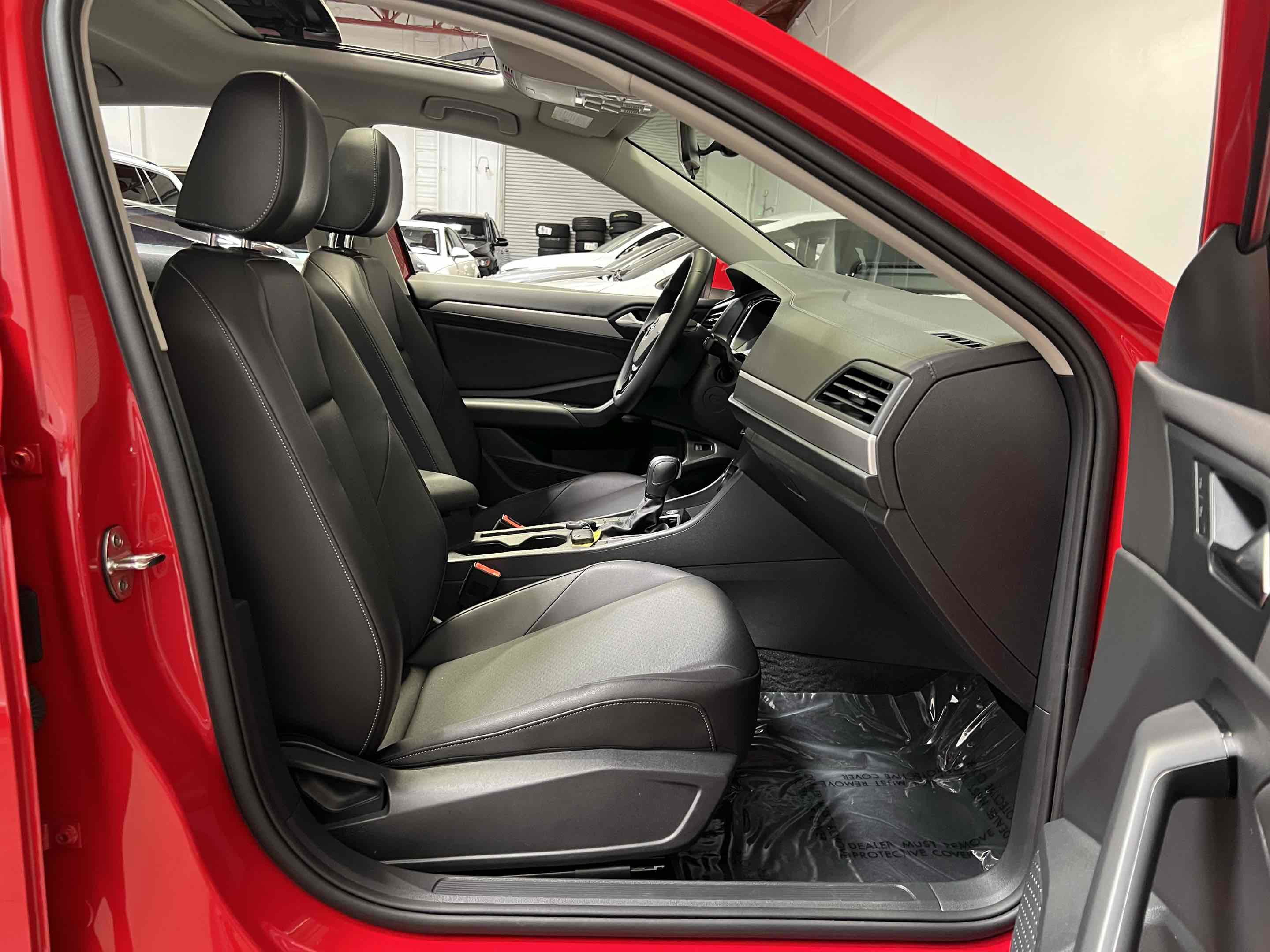 Used 2020 Volkswagen Jetta SE image 34