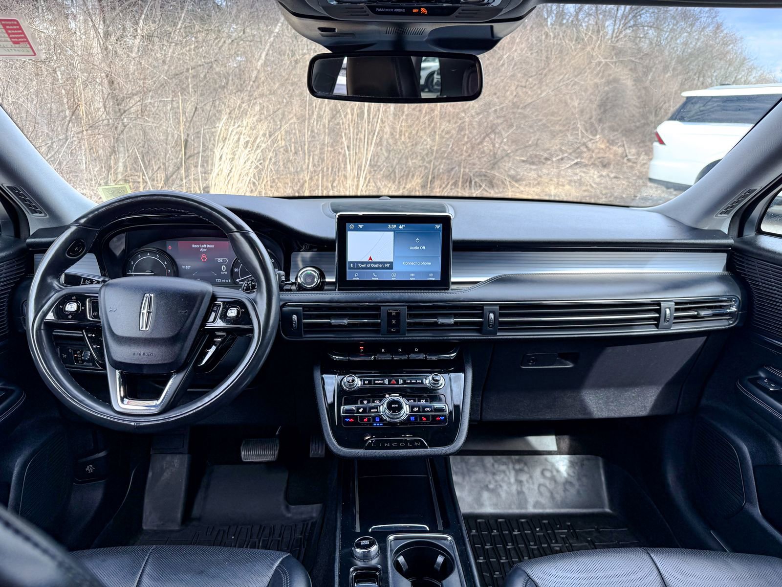 Used 2022 Lincoln Corsair AWD w/ Premium Package image 21