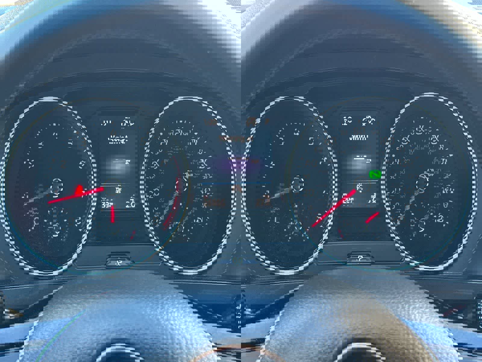 Used 2020 Volkswagen Tiguan SE w/ Panoramic Sunroof Package image 25