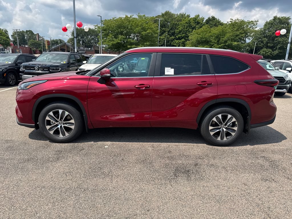 New 2026 Toyota Highlander XLE AWD/4WD image 4