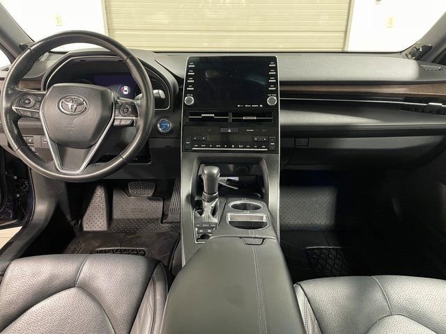 Used 2021 Toyota Avalon Limited w/ Advanced Safety Package FWD image 13