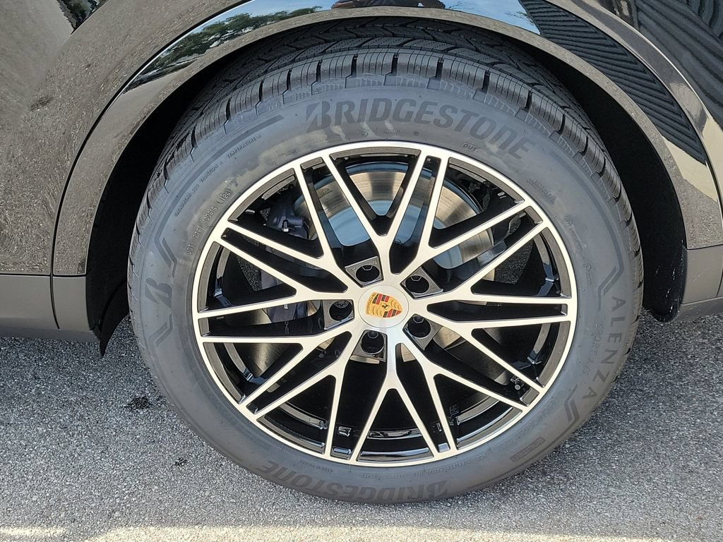 New 2026 Porsche Cayenne AWD/4WD image 11