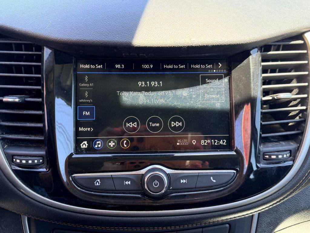 Used 2019 Chevrolet Trax LS AWD/4WD image 16