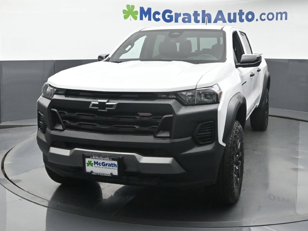 Used 2026 Chevrolet Colorado Trail Boss AWD/4WD image 6
