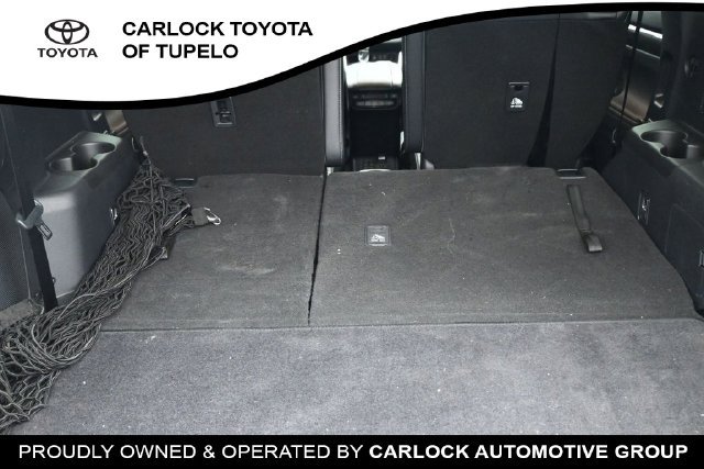 Used 2025 Toyota Highlander Platinum AWD/4WD image 16