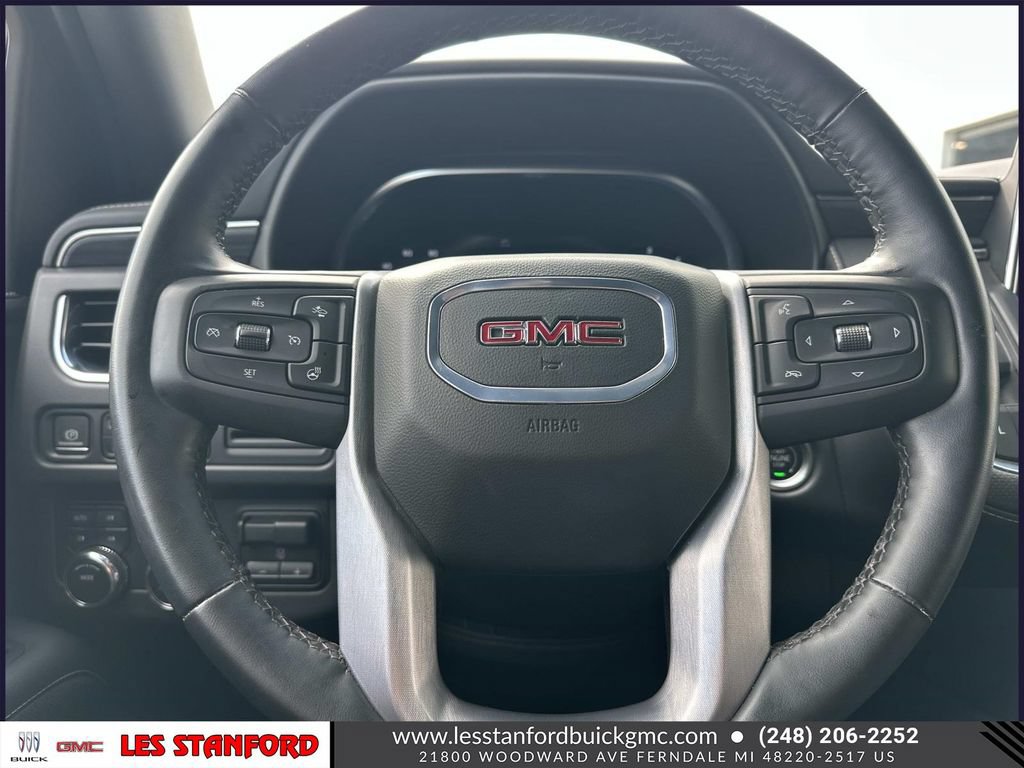 Certified 2024 GMC Yukon XL SLT w/ SLT Luxury Package AWD/4WD image 22