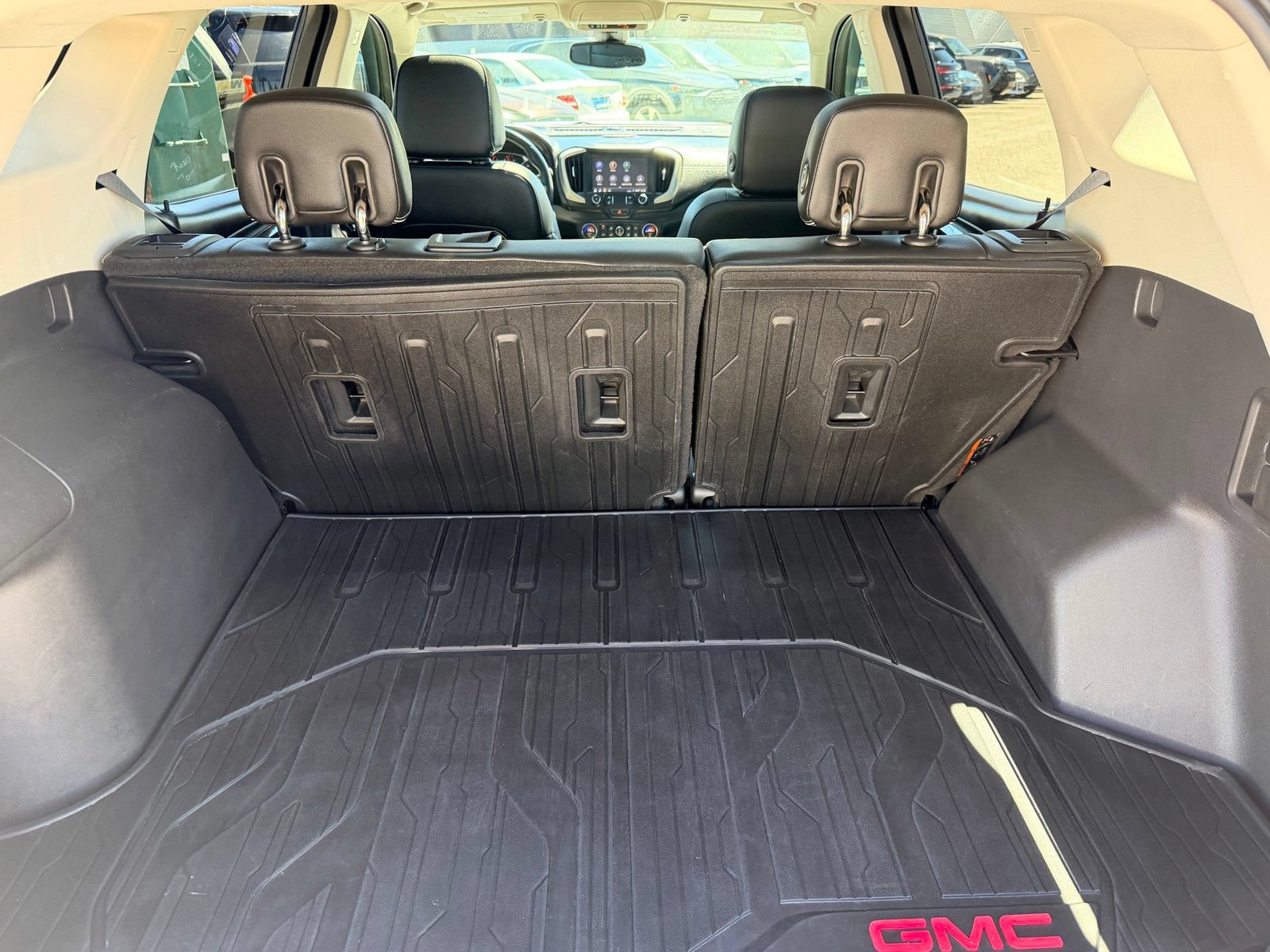 Used 2020 GMC Terrain Denali w/ Denali Premium Package AWD/4WD image 23