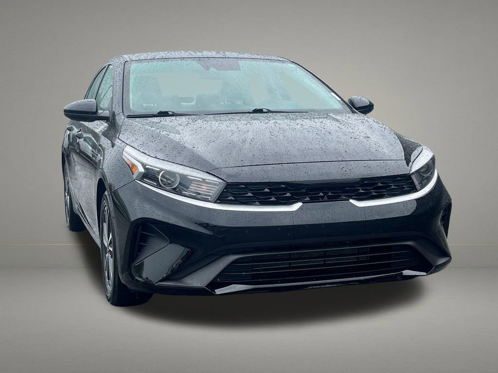 Used 2022 Kia Forte LXS FWD image 8