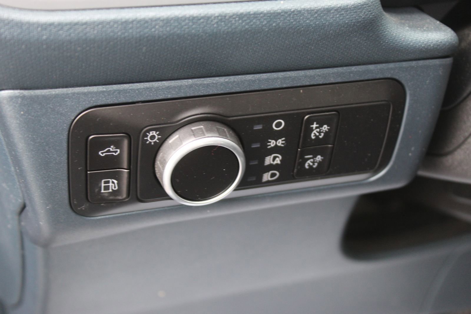 Used 2023 Ford Maverick XL image 25