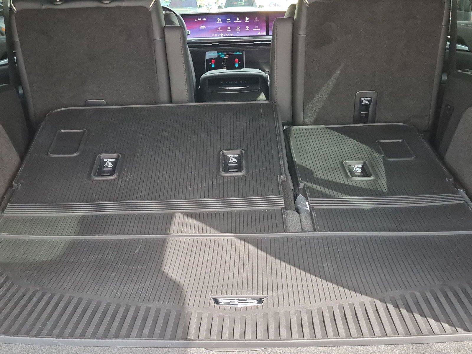 New 2027 Cadillac Escalade Sport w/ Touring Package AWD/4WD image 30