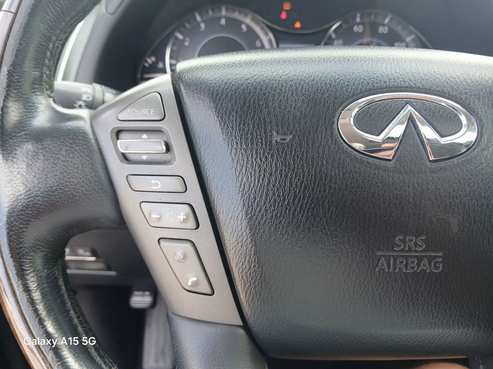 Used 2014 INFINITI QX80 4WD w/ Deluxe Touring Package image 28