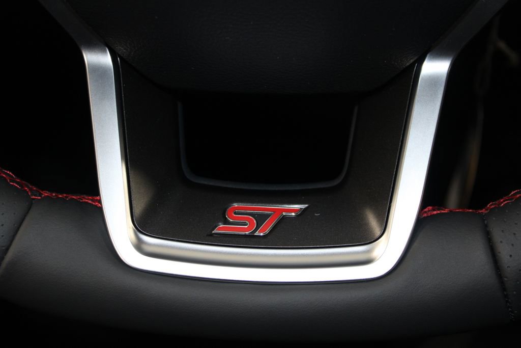 New 2026 Ford Explorer ST w/ Sun And Sound Package image 39