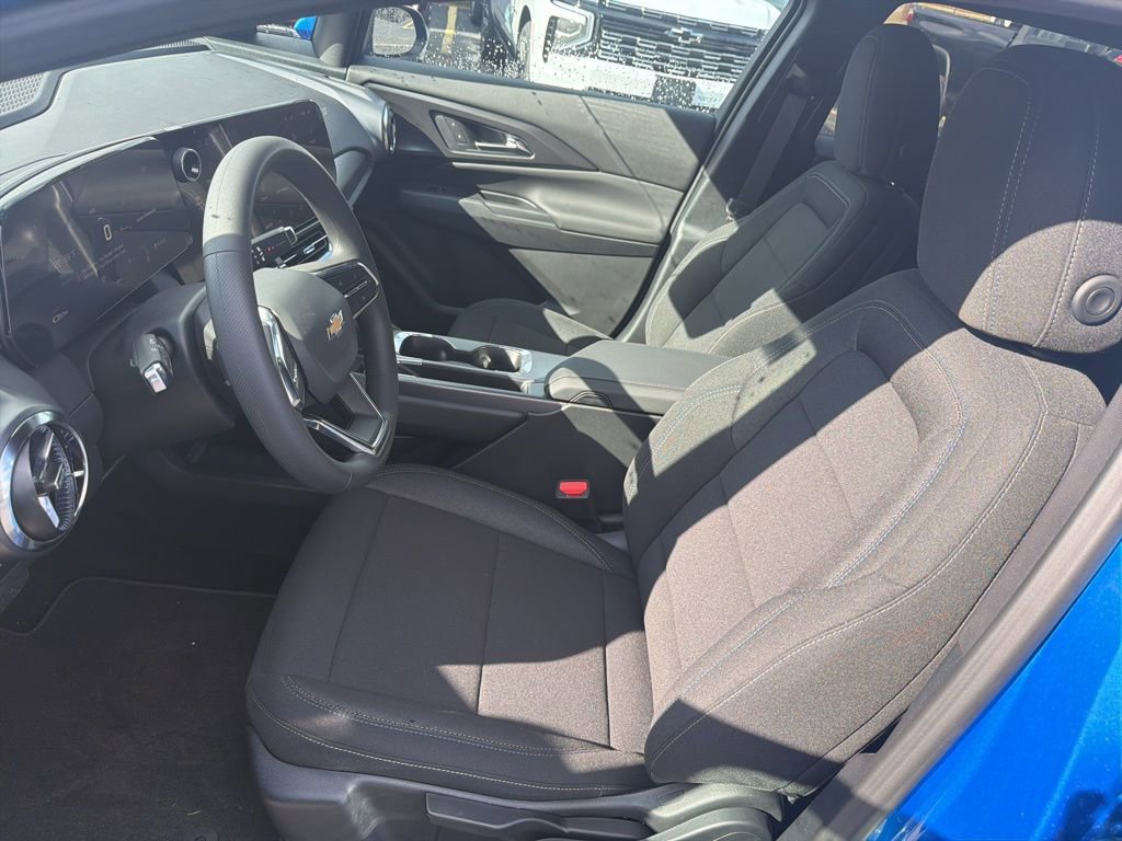 New 2026 Chevrolet Equinox EV LT image 10