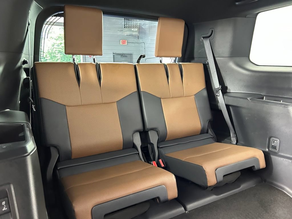 Used 2024 Lexus GX 550 w/ Accessory Package (Z1) AWD/4WD image 14