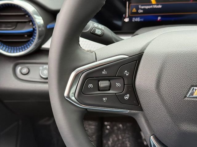 Used 2025 Chevrolet Trax LT w/ Driver Confidence Package image 18
