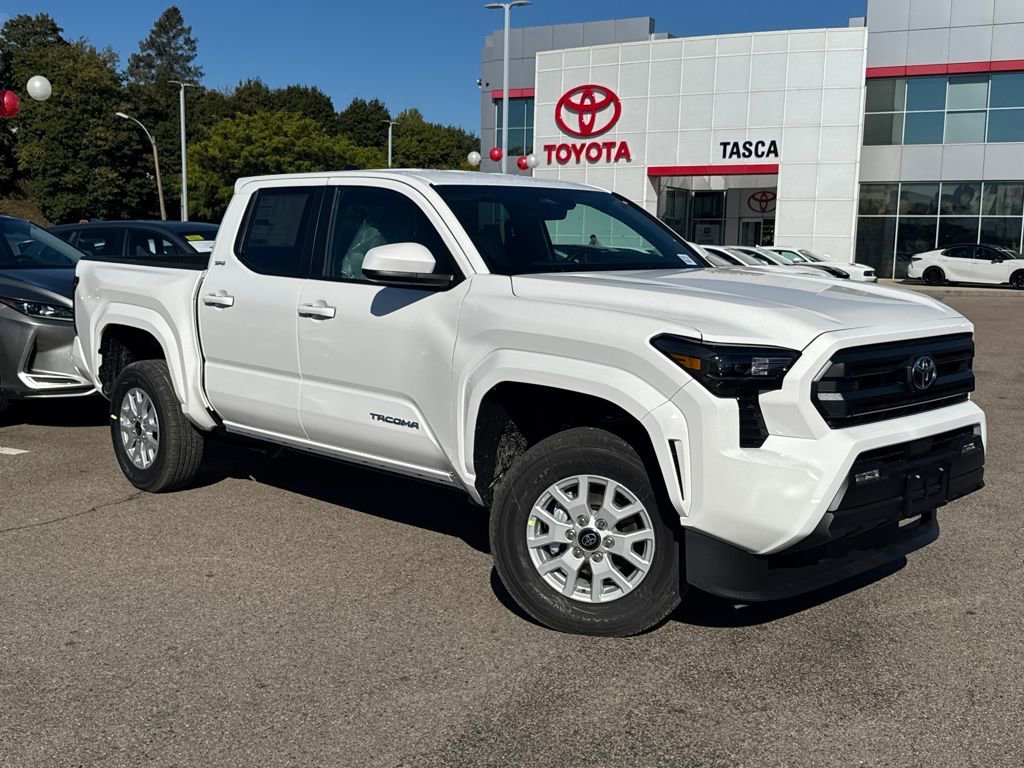 New 2025 Toyota Tacoma SR5