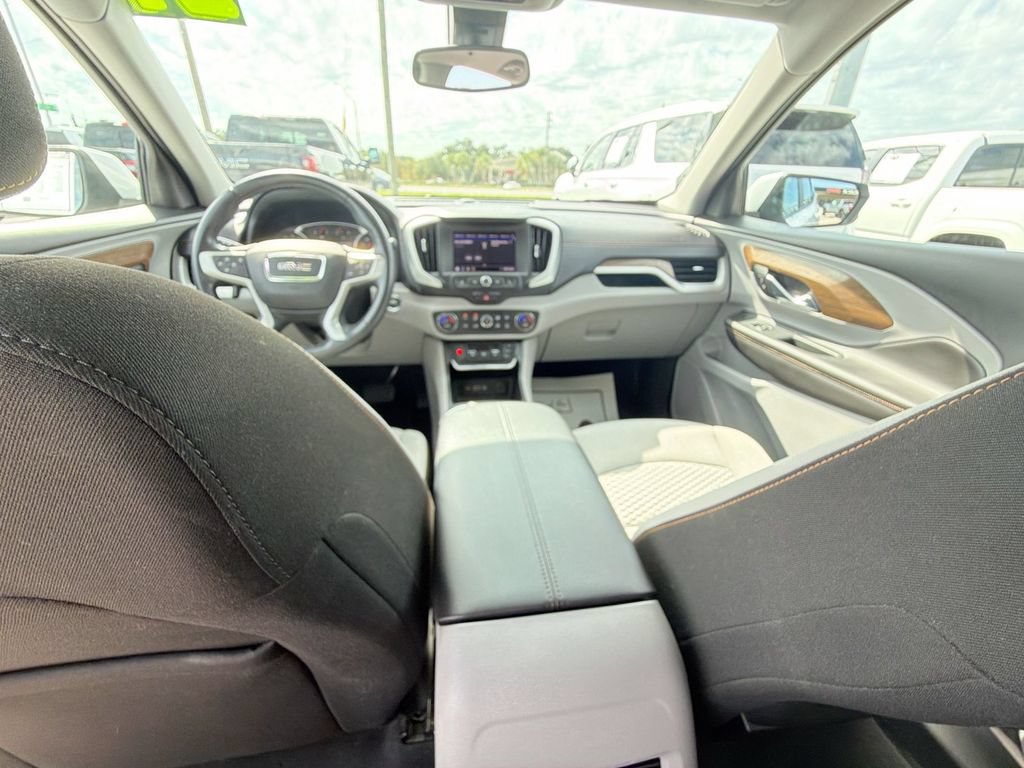 Certified 2021 GMC Terrain SLE w/ Driver Convenience Package FWD image 11