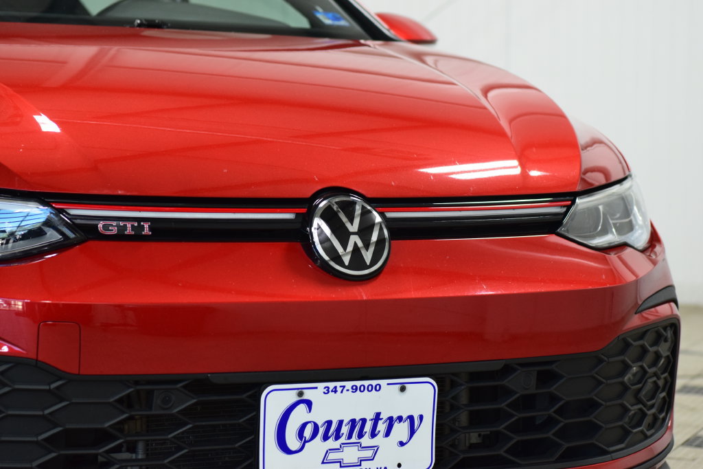 Used 2024 Volkswagen GTI SE FWD image 11