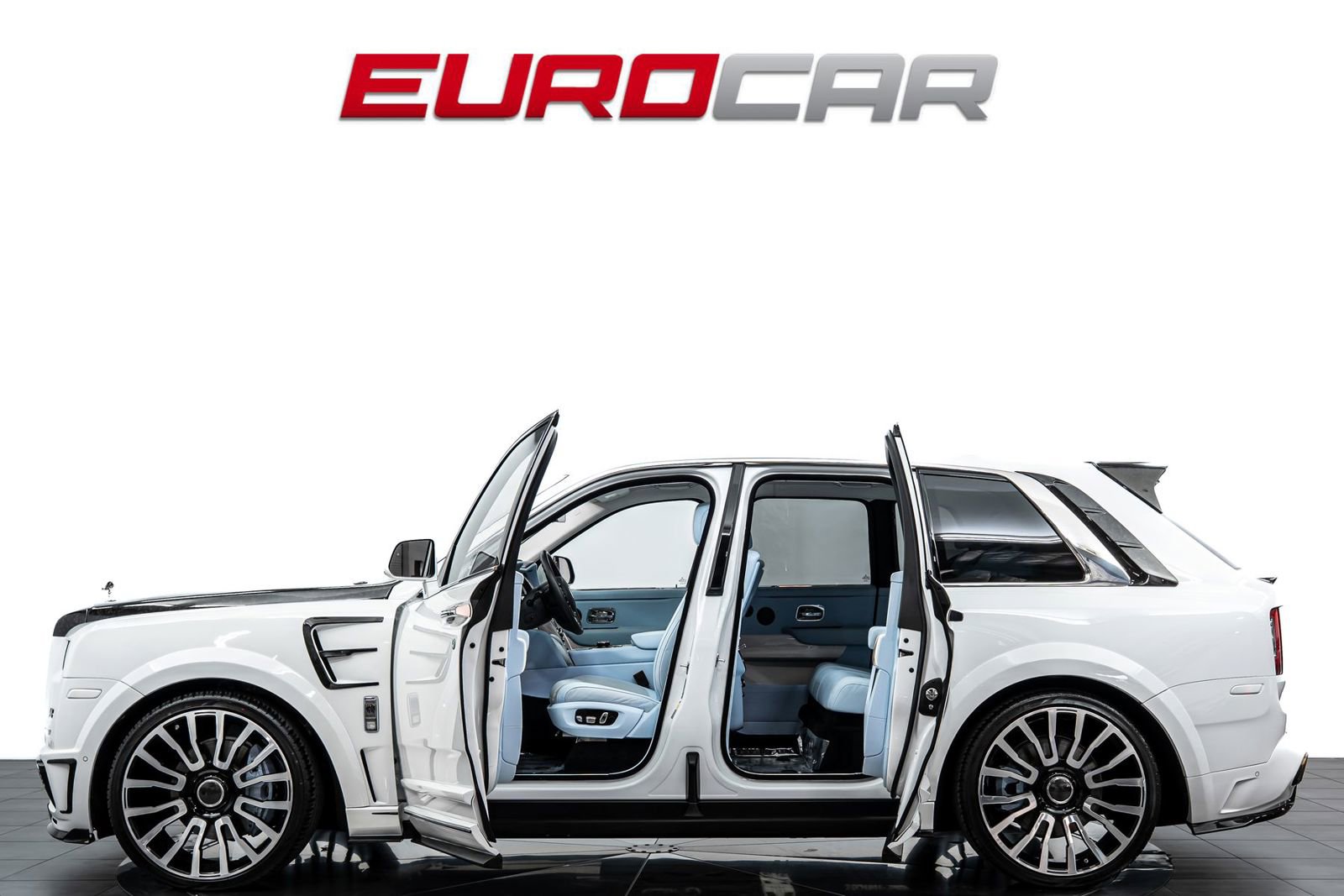 Used 2023 Rolls-Royce Cullinan AWD/4WD image 3