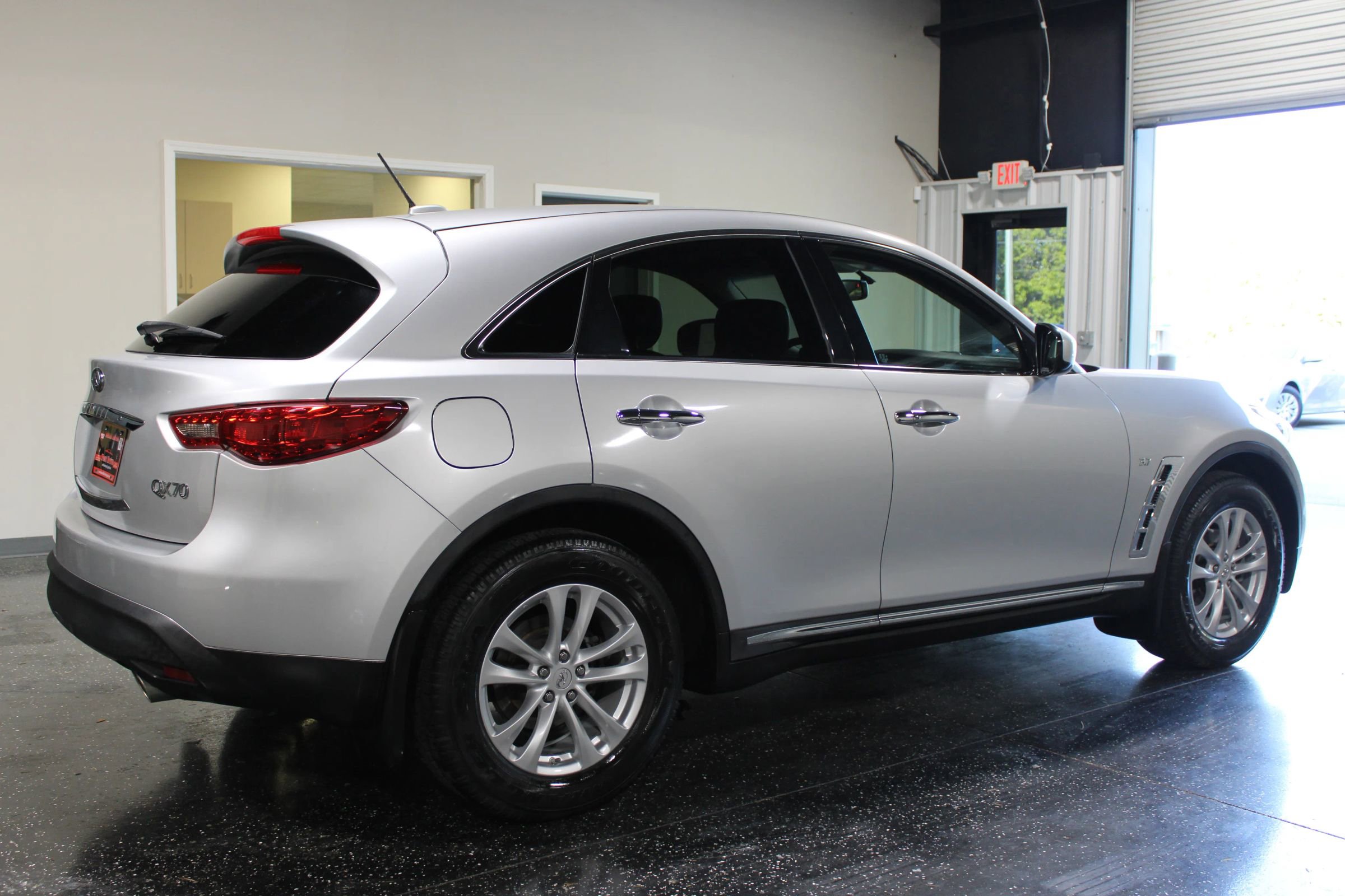 Used 2014 INFINITI QX70 3.7 image 3