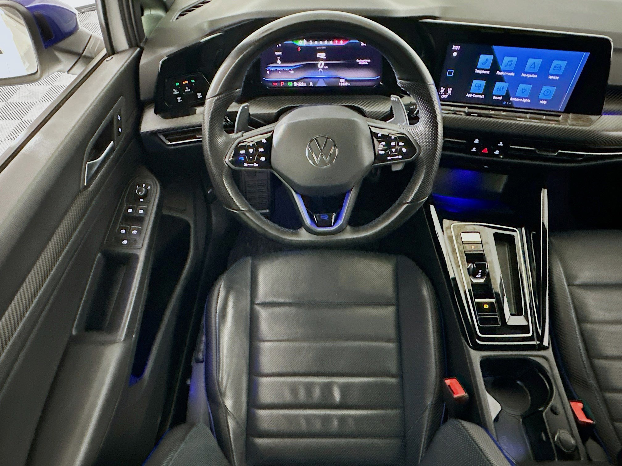 Used 2023 Volkswagen Golf 20th Anniversary Edition image 19