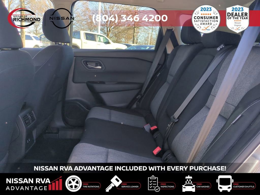 Used 2025 Nissan Rogue SV image 15