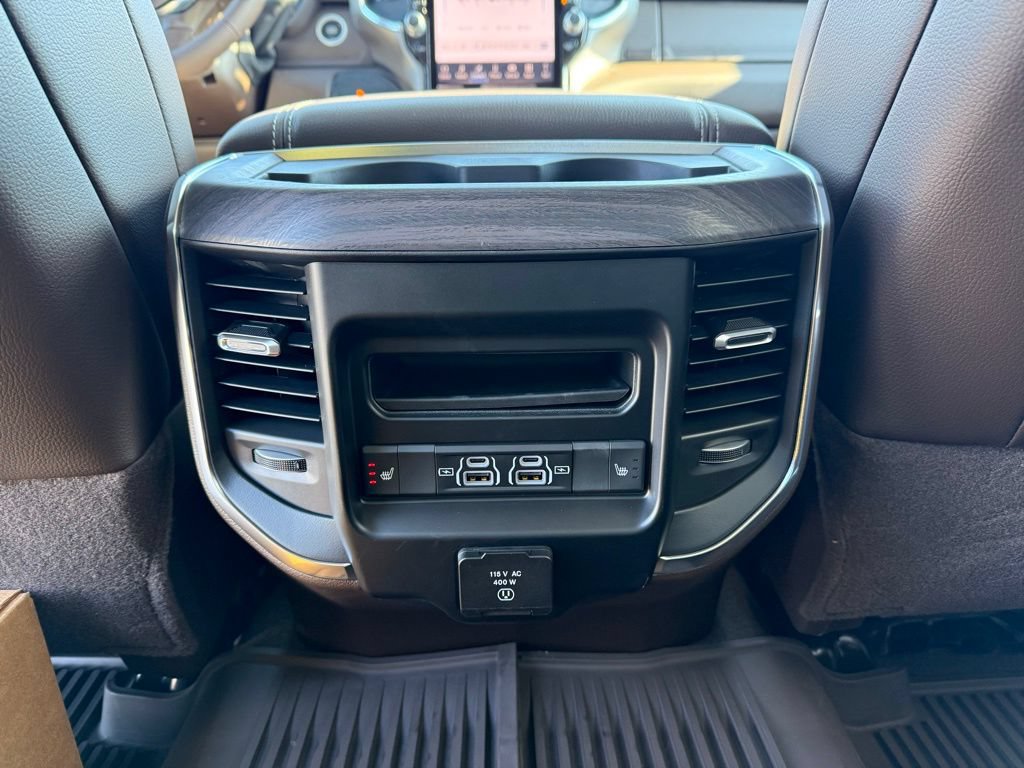 New 2026 RAM 3500 Laramie AWD/4WD image 33